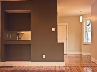 38 Vinton St #2, Providence, RI 02909