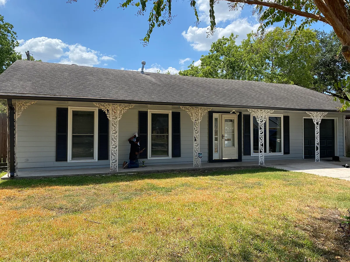 Building Photo - Frazer Ln
