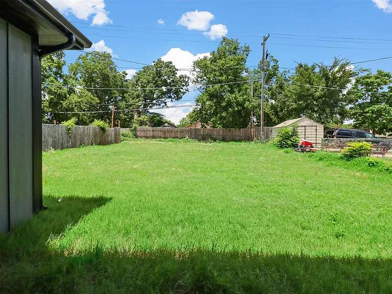 405 W Hull St — Photo 15