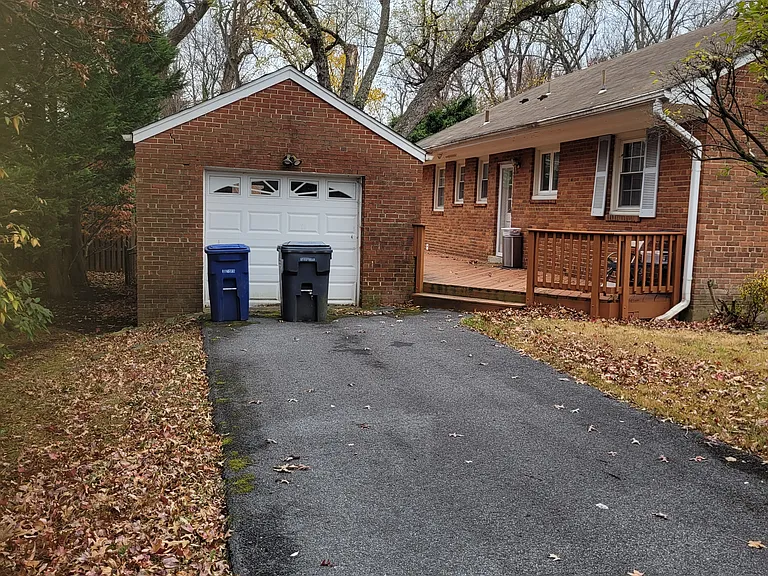 Rear deck & garage