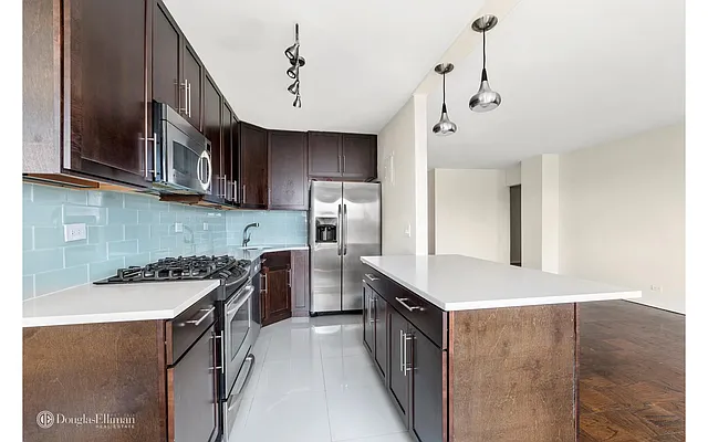 Rented by Douglas Elliman | media 7