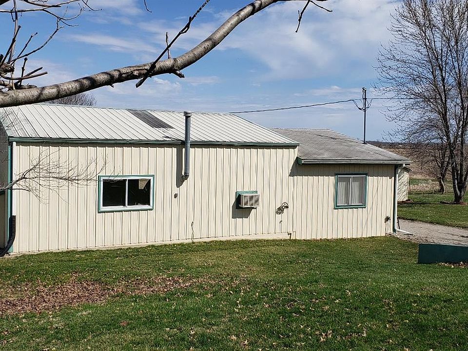2nd image of 22945 465th St