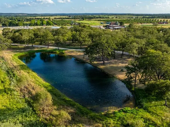 10030 E Us Highway 290, Fredericksburg, TX 78624