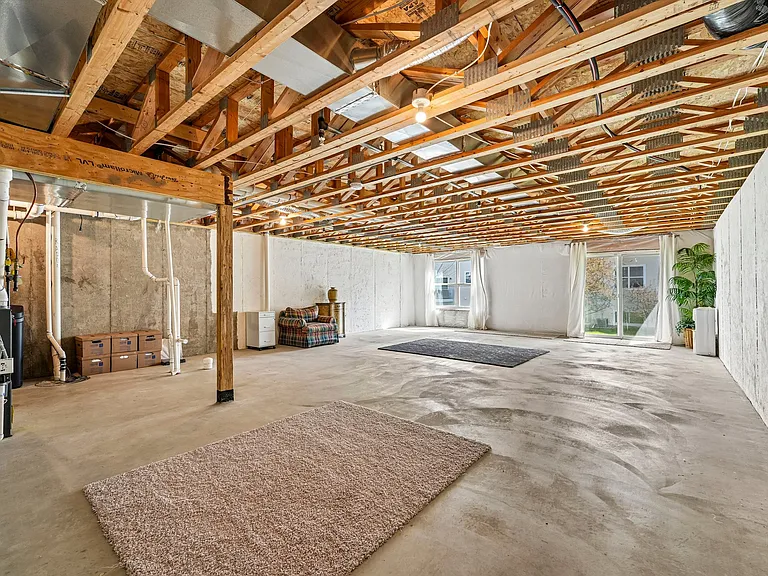 9519 Declaration Dr — Photo 44