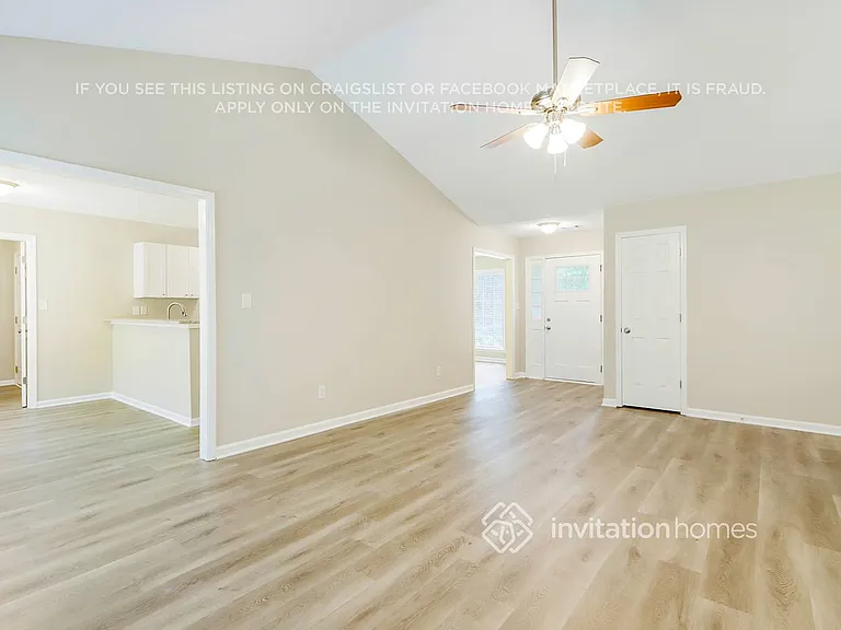 4469 White City Rd — Photo 6