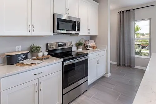 3 bed, 2.5 bath, 1918 sqft, $2,450 — Photo 3