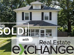 1437 W High St, Davenport, IA 52804