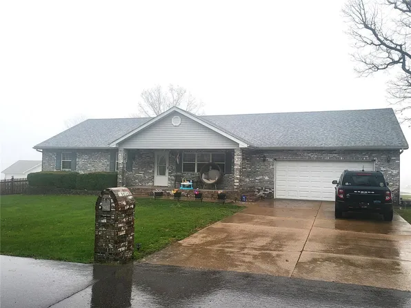 19806 Sugar Ln, Waynesville, MO 65583