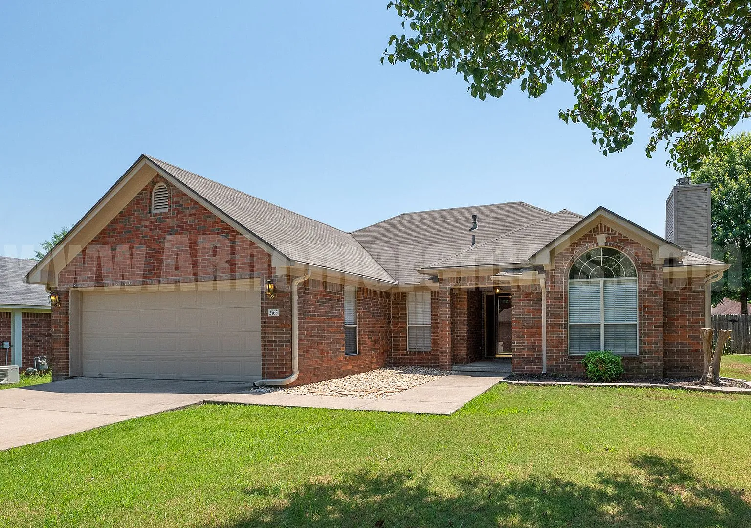 Home for Rent! — Photo 1