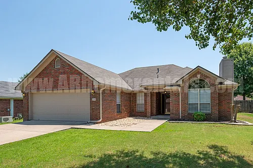 2765 Archer Ln Photo 1