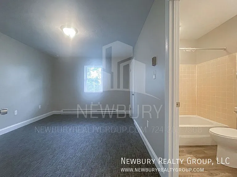 49 Sunbury Est — Photo 10