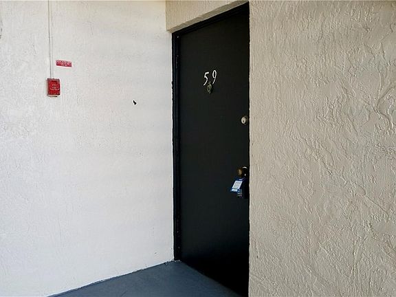 2nd image of 2531 N Alafaya Trl APT 59