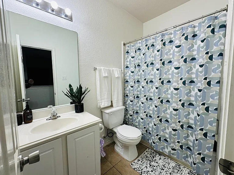 Sandy Brook Dr — Photo 32