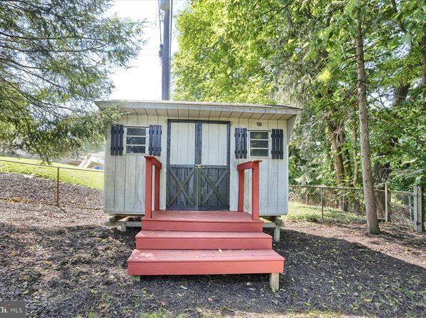 11 Hellam Dr, Mechanicsburg, PA 17055