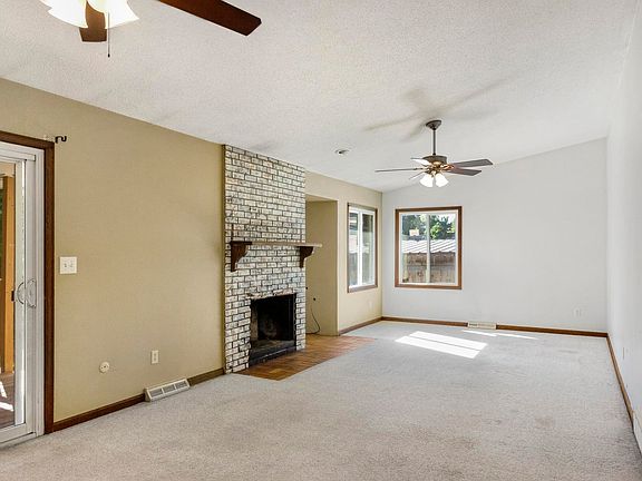 4th image of 734 41st Ave