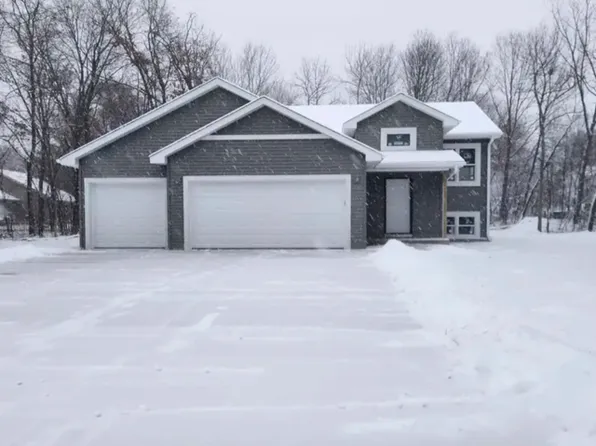 927 Wagner Rd, Menomonie, WI 54751