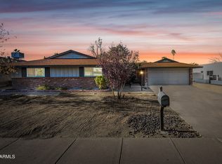 2918 E Laurel Ln, Phoenix, AZ 85028