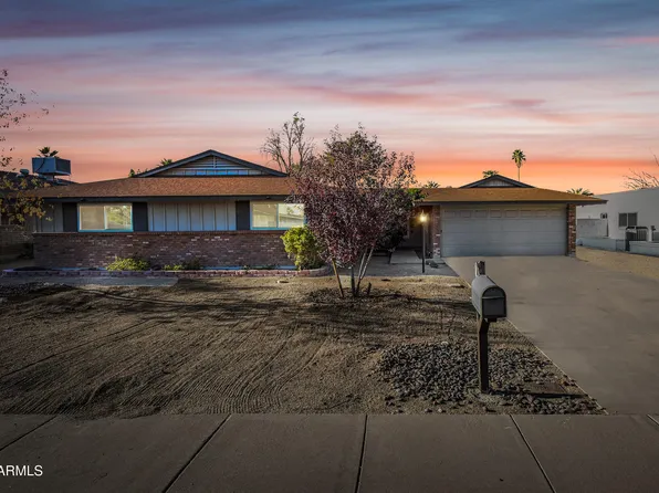2918 E LAUREL Lane, Phoenix, AZ 85028