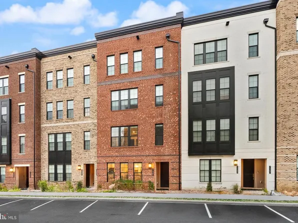 7461 Backett Wood Ter Unit 1213, McLean, VA 22102