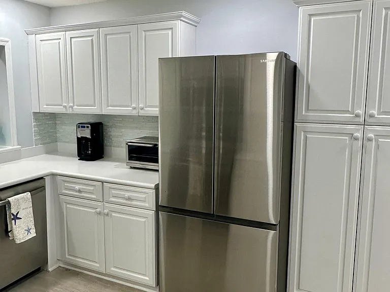 65 Pelican Pointe Dr #202 — Photo 43
