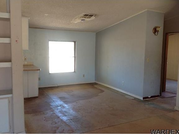 4th image of 4195 N Roosevelt St
