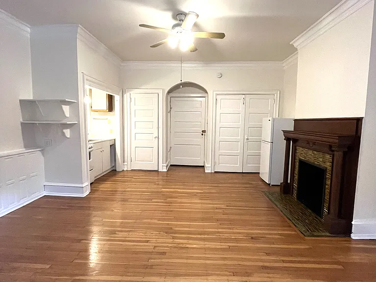 4219 Pine St #2F — Photo 1