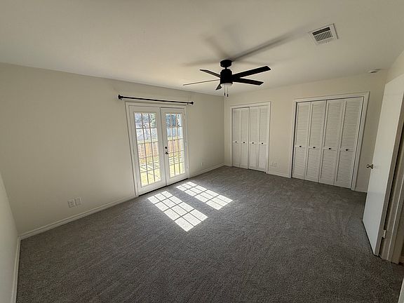 5th image of 233 E Stephenson St