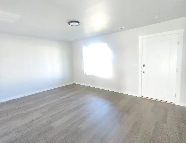15276 Fuchsia Ave — Photo 18
