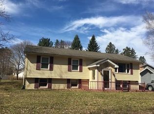 45 Legion Way, Northbridge, MA 01534