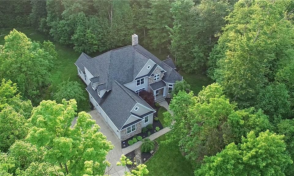 1st image of 16990 Moreland Ln