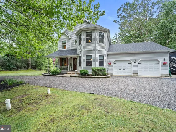 14 Teaberry Ln, Tuckerton, NJ 08087