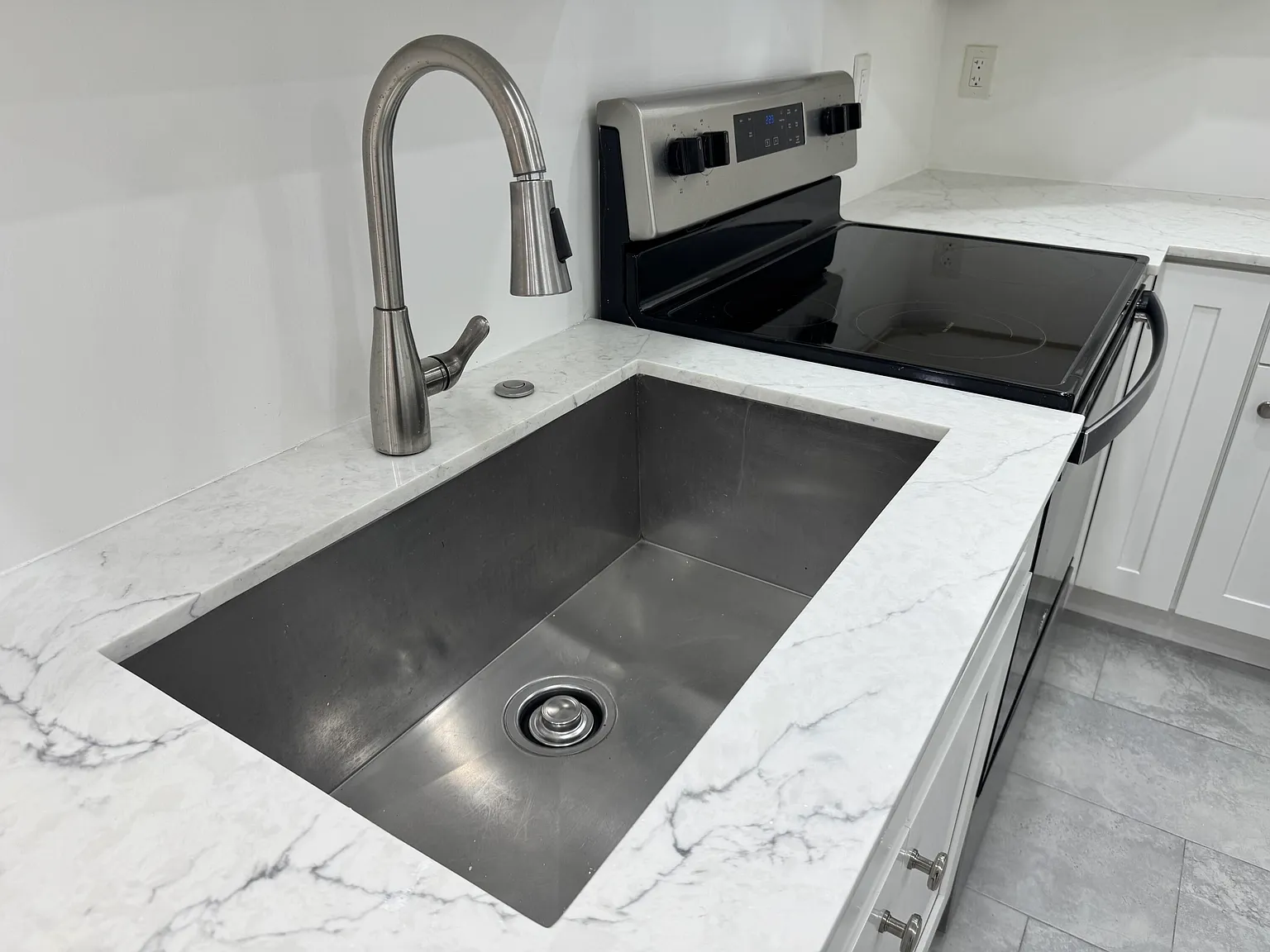 2 bed, 2.0 bath, 1300 sqft, $2,600 — Photo 3