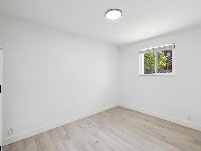Davis 1120 — Photo 36