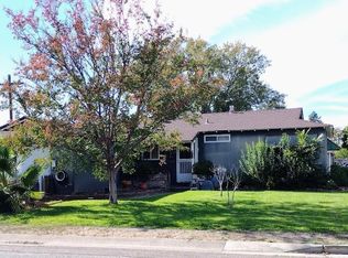 910 Swain Dr, Red Bluff, CA 96080