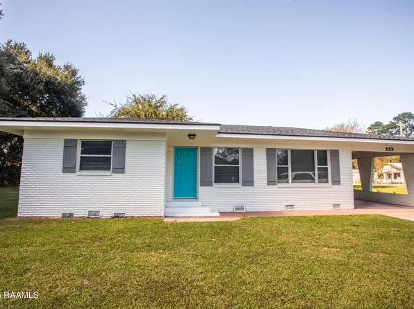 223 4th St, Arnaudville, LA 70512