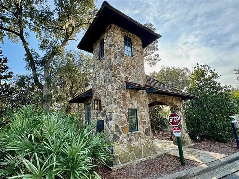 3541 Sanctuary Dr — Photo 27