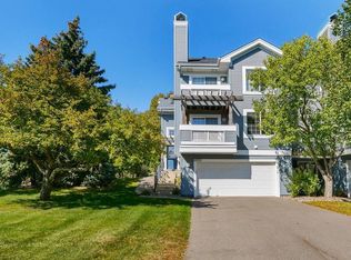 15640 24th Ave N UNIT E, Plymouth, MN 55447