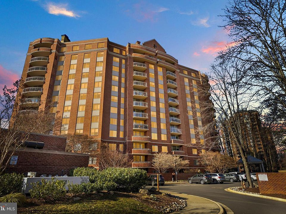 1st image of 5800 Nicholson Ln APT 201