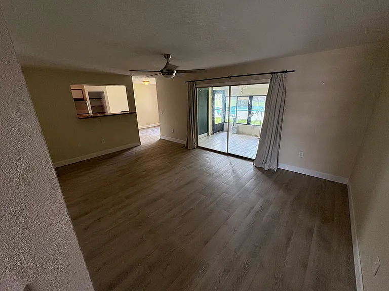 Cortez Dr — Photo 17