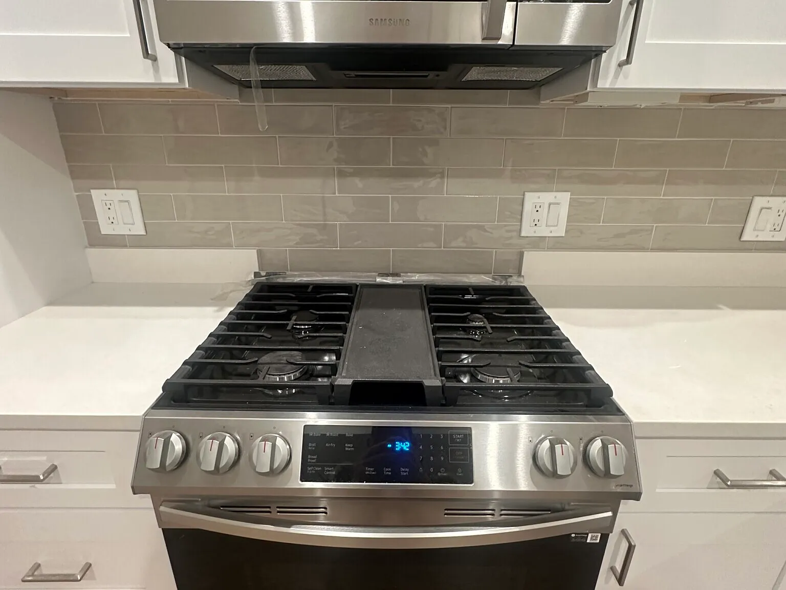 4 bed, 1100 sqft, $5,450 — Photo 4