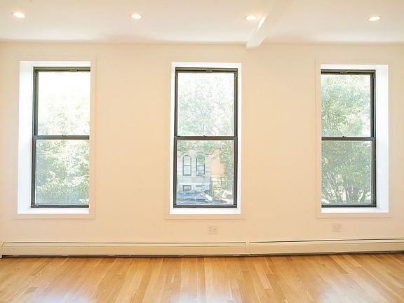 4th image of 335 Marion St #2R