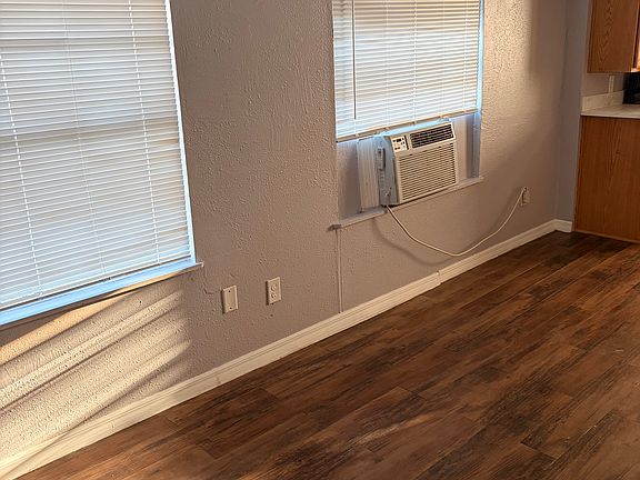 4th image of 224 C St APT D