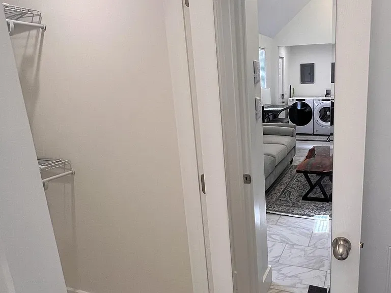 6148 Winthrop Ave #5 — Photo 16