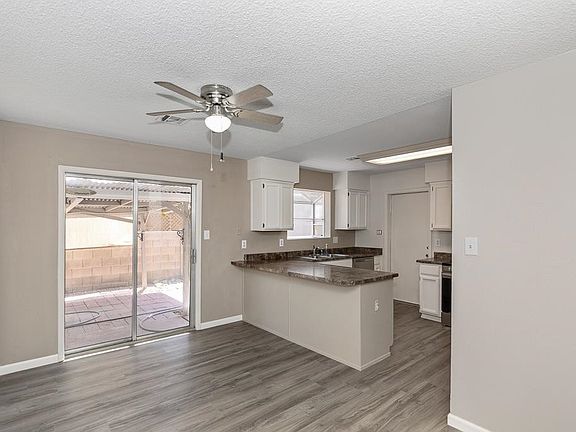 4th image of 2928 W 27th Pl