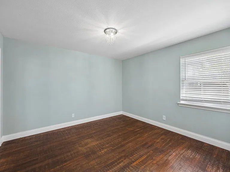 8618 Lockhaven Dr — Photo 19