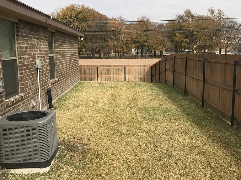 4601B Skyflower Ln — Photo 35