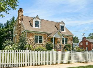 133 S Fenwick St, Arlington, VA 22204