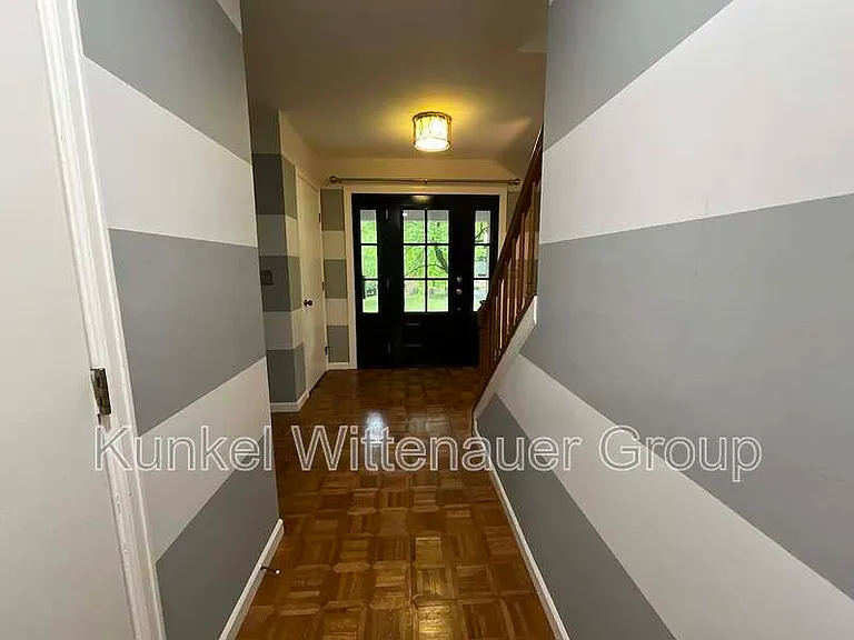 43 Powder Creek Dr — Photo 2