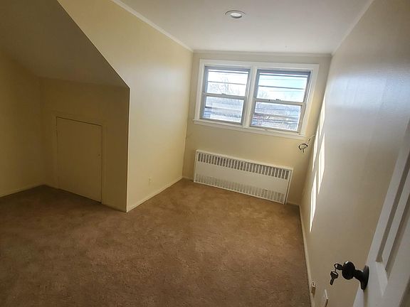 5th image of 11653 142nd St Floor 2