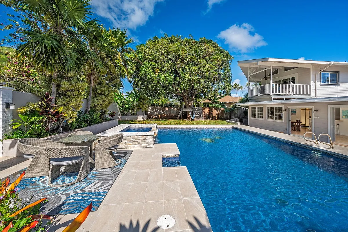 Building Photo - 122 Lanipo Dr